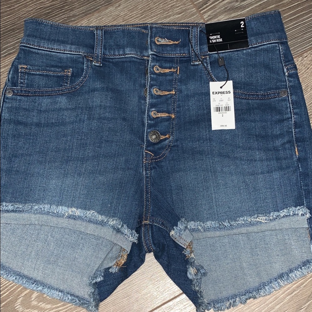 Express shorts NWT